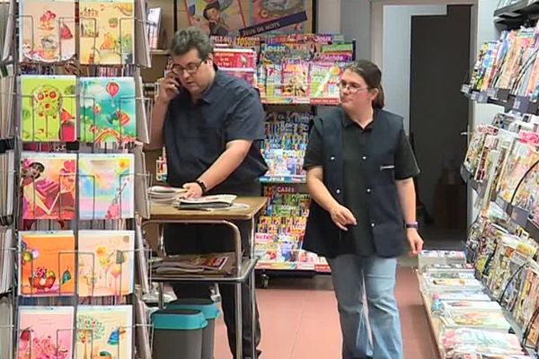 Nicolas et Claire Pecheux, gérants de la maison de la presse et librairie de Bar-sur-Aube (10)