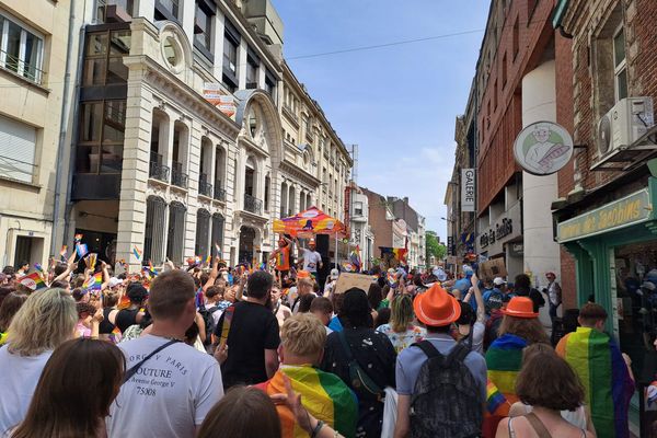 Des milliers de personnes ont marché dans les rues d'Amiens pour la Pride.