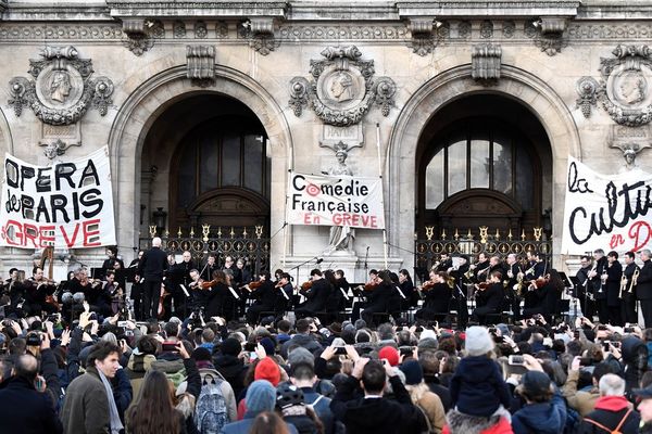 Les grévistes de l'Opéra de Paris en concert ce samedi 18 janvier