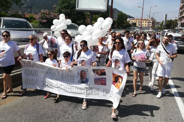 Une marche blanche pour ne pas oublier Margaux ce dimanche. 