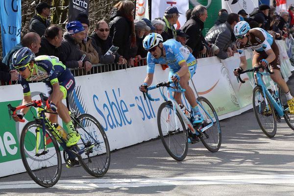 66e edition du Circuit Cycliste Sarthe - Pays de la Loire. 3ème étape - Abbaye de l'Epau - Pré en Pail St Samson - Guillaume Martin (FRA) Wanty Groupe Gobert dans la Montée des Avaloirs