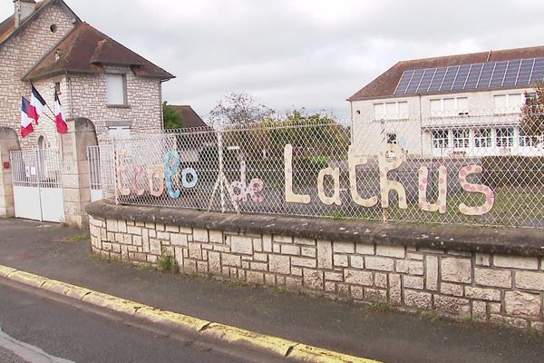 L'école primaire Abel Thévenet à Lathus