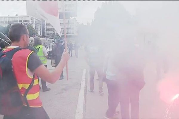 Débordements lors de la manifestation des cheminots, à Nice, le 3 mai