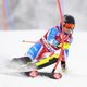 Le skieur savoyard Steven Amiez a chuté, ce dimanche 15 décembre, lors de la deuxième manche du slalom de Val d'Isère, après avoir signé le meilleur temps du premier passage.