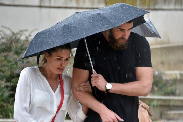 Jennifer Priez et Luka Karabatic lors du procès des paris suspects du MAHB à Montpellier le 16 juin 2015