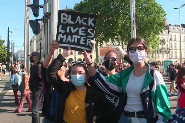 Nantes, lors de la manifestation interdite par la préfecture "contre les violences policières" le 6 juin 2020