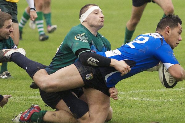 Le club d'Epernay contre Saint-Pol-sur-mer, en 2012.