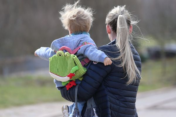 Dans huit cas sur dix, les familles monoparentales bretonnes sont composées d’une mère avec son ou ses enfant(s).