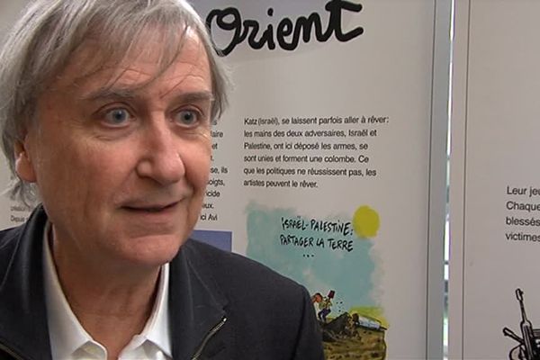 Le dessinateur Plantu est le commissaire de l'exposition "Dessins pour la paix" présentée jusqu'au 24 novembre à l'université de Caen