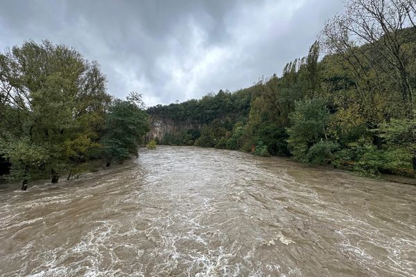 Le Gardon grossit par les pluies à Mialet, dans le Gard, ce jeudi 17 octobre 2024.