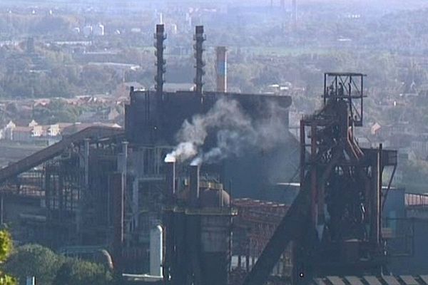 L'avenir du site sidérurgique de Florange conditionne celui de 20 000 salariés français du groupe ArcelorMittal .