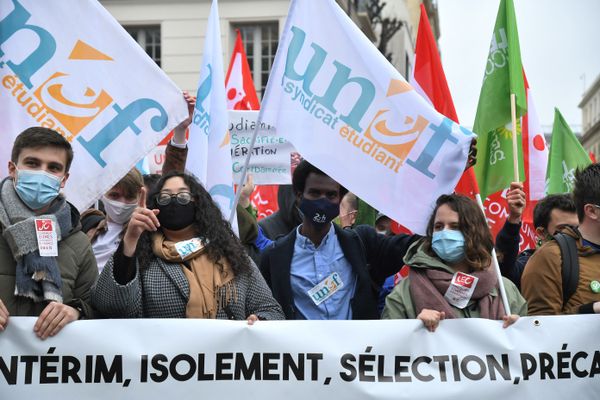 Des étudiants manifestent 