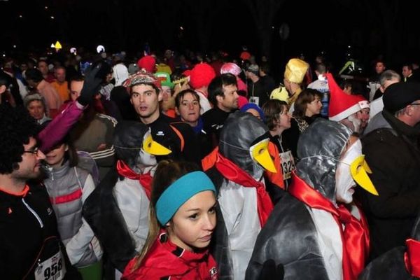 Habituellement, de nombreux participants à la corrida de Clermont-Ferrand sont déguisés.