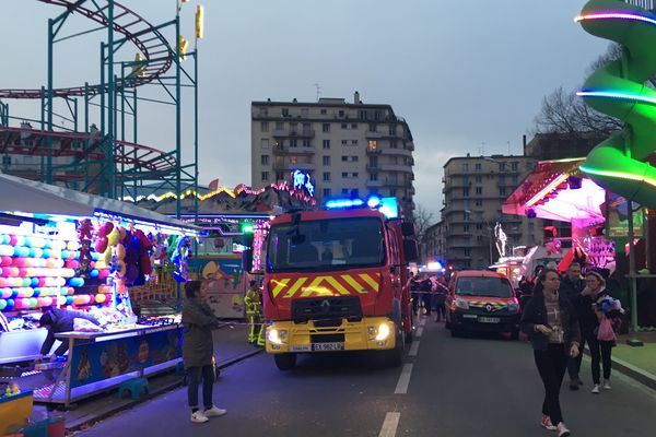 Les pompiers sont intervenus place du Collège à Chalon-sur-Saône ce mercredi.