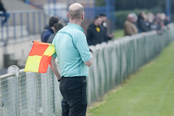 Le métier d'arbitre est de plus en plus difficile à exercer chaque dimanche.