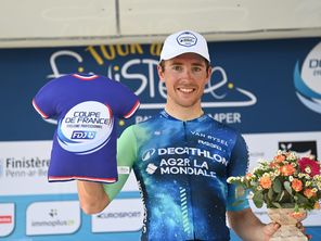 Le coureur manchois Benoît Cosnefroy a remporté pour la première fois de sa carrière le classement général de la Coupe de France.