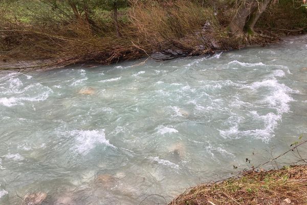 Le Loup est encore bien haut dans les Alpes-Maritimes ce vendredi 25 octobre.