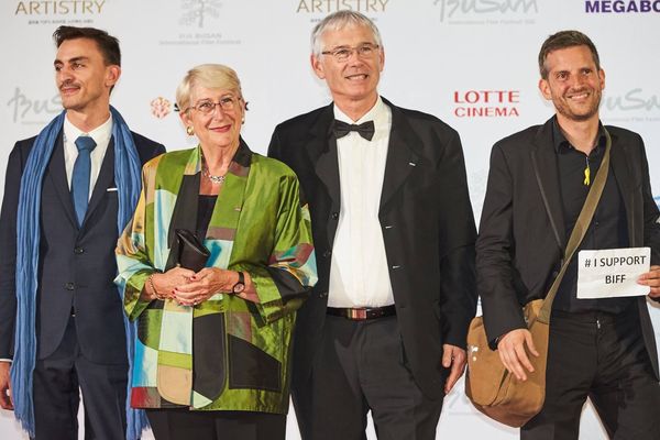 Martine et Jean-Marc Thérouanne, Nicolas Carrez-Parmentelot et Bastian Meiresonne au festival BIFF de Corée du Sud