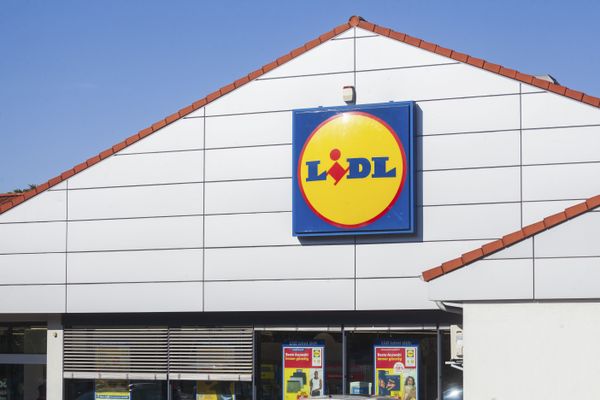 Le magasin Lidl braqué se trouve rue Malherbe à Rouen (Seine-Maritime).