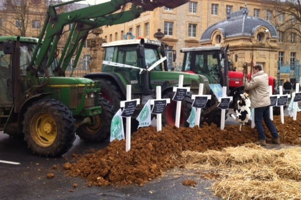 Les agriculteurs ont manifesté à Charleville-Mézières le 12 avril 2013