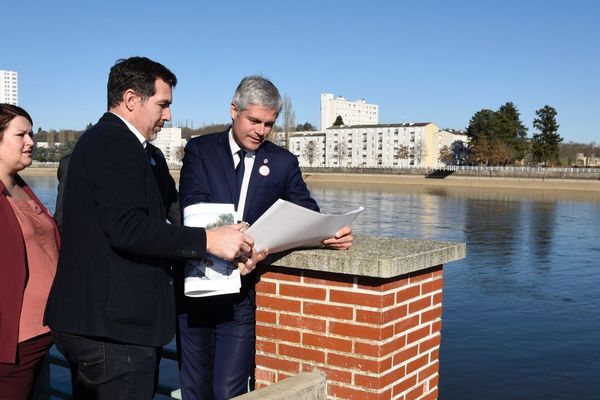 Laurent Wauquiez était dans l'Allier, le 15 février, pour signer le pacte régional de l'Allier. La Région Auvergne-Rhône-Alpes s'engage ainsi à débloquer 60 millions d'euros pour le développement du département.