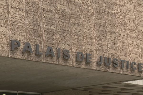 Les cinq hommes étaient jugés au tribunal correctionnel d'Annecy, en Haute-Savoie