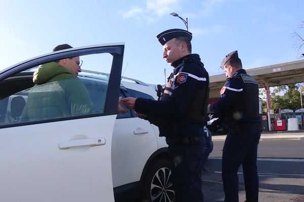 Avec 32 tués sur les routes, le Tarn établit un triste record. La prefecture annonce un durcissement des sanctions en 2025 pour lutter contra la délinquance routière. Des mesures de prevention et les contrôles seront également renforcés.