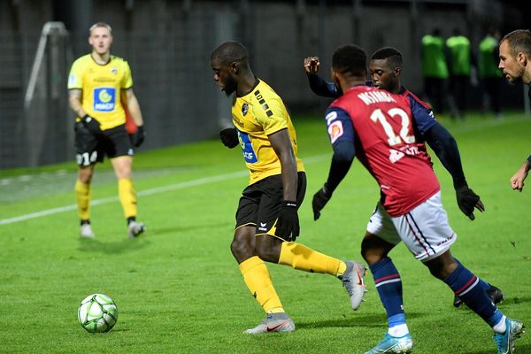 Football, Ligue 2 : Clermont s'impose face à Niort, 1/0