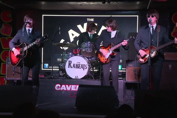 Les Rabeats en concert au Cavern Club de Liverpool (Royaume-Uni), le 7 janvier 2020. 