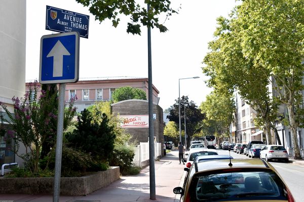 Un homme tué à l'arme blanche dans le centre de Saint-Fons (Rhône)