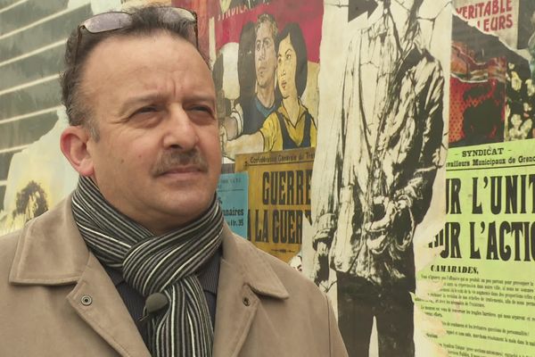 Mohamed Nrabet, 54 ans, est titulaire d'un DEA d'études anglophones, obtenu à Grenoble il y a 25 ans.