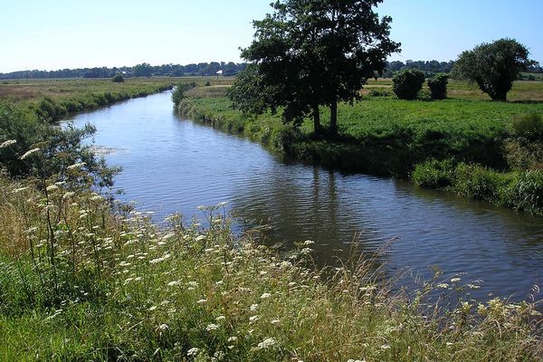 Dans la Manche, la vallée de la Taute retrouvera des éclaircies plus assurées dans le courant de l'après-midi de ce DIMANCHE.