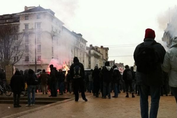 Les manifestants français et italiens se sont réunis aux Brotteaux.