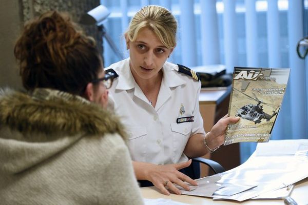 Le centre d'information des armées de Rennes très sollicité après les attentats de Paris