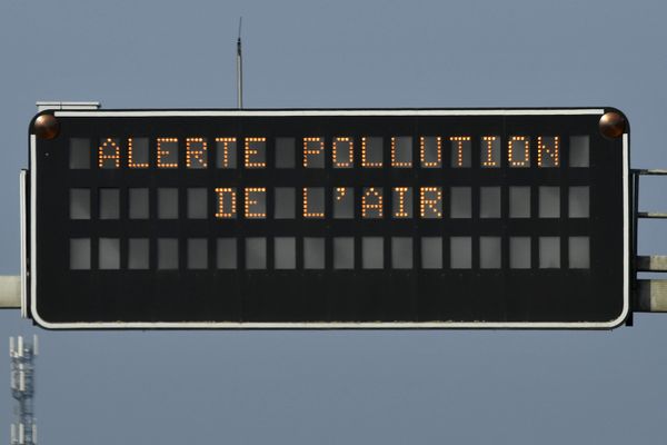 Alerte Pollution Déclenchée Dans Le Nord, Le Pas-de-Calais Et La Somme ...