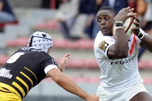 Yannick Nyanga (ici avec le Stade Toulousain contre Mont-de-Marsan en août dernier) de retour chez les bleus ?