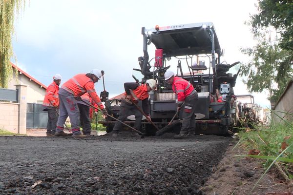 Un enrobé biosourcé pour 2.5 km de route entre Mably et la N7 dans la Loire