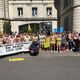 Les sapeurs-pompiers professionnels de Côte-d'Or manifestent devant la préfecture de Dijon.