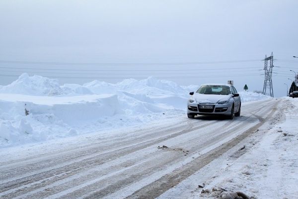 Du côté d'Aire-sur-la-Lys, ce mercredi matin. Des congères impressionnantes. 