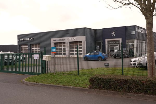 Le concessionnaire Peugeot de Verson a été attaqué à la voiture bélier dimanche 24 décembre.