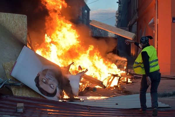 En marge de la manifestation des gilets jaunes, à Toulouse, le 1er décembre 2018.