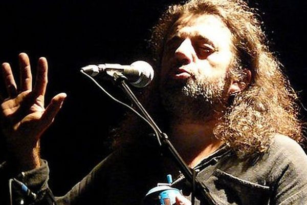 Bernat Combi, le "chaman limousin" en concert au château de Saint-Auvent (Haute-Vienne), dimanche 10 août 2014