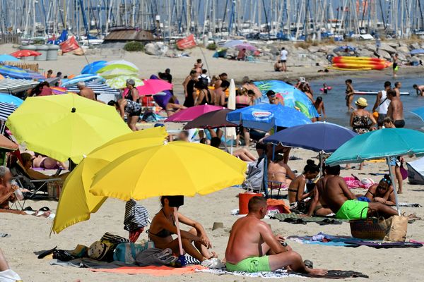 Palavas (Hérault) - foule à la plage - juillet 2019.