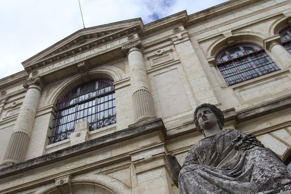 Le palais de justice d'Auch (Gers)