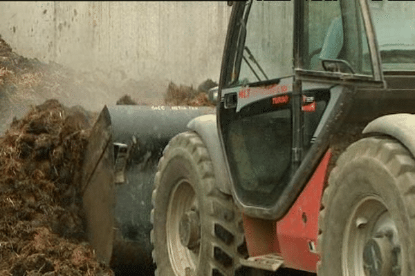 L'usine de méthanisation de la ferme de Durect est alimentée par les matières produites par les 700 animaux de l'exploitation 