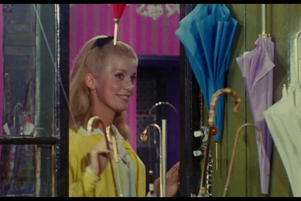 Les Parapluies de Cherbourg, de Jacques Demy, a lancé la carrière de Catherine Deneuve.