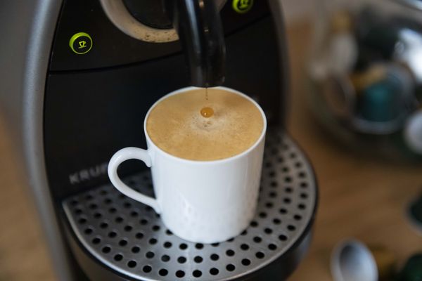 Au centre hospitalier de Bayeux, quatre personnes ont été victimes de malaises après avoir bu du café. Un agent hospitalier vient d'être placé en garde à vue. (image d'illustration)