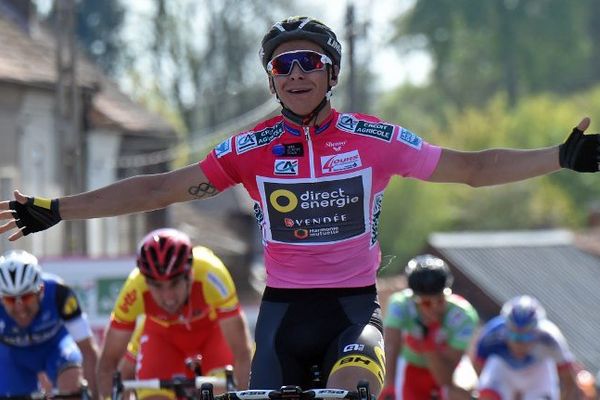 Le maillot Rose Bryan Coquart remporte sa troisième étape d'affilée sur les 4 Jours de Dunkerque.