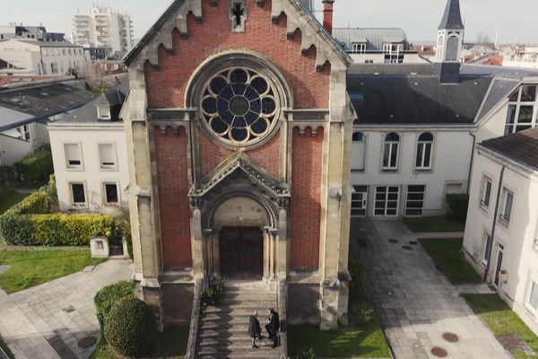 Cette chapelle désacralisée a été réaménagée en maison.