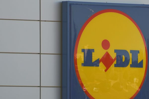 Le magasin Lidl, situé dans le quartier Près d'Arènes, à Montpellier, a été l'objet d'un braquage tôt mercredi matin. Plusieurs milliers d'euros volés auraient été dérobés. 